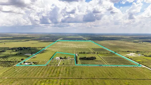 825 118th Avenue, Vero Beach, FL 32966