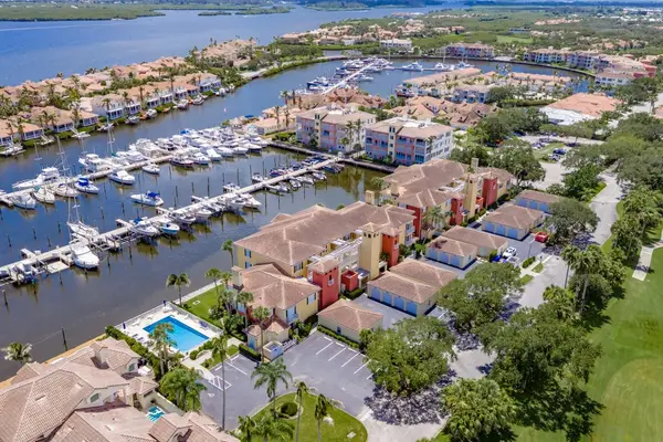 5540 N Harbor Village Drive #204, Vero Beach, FL 32967