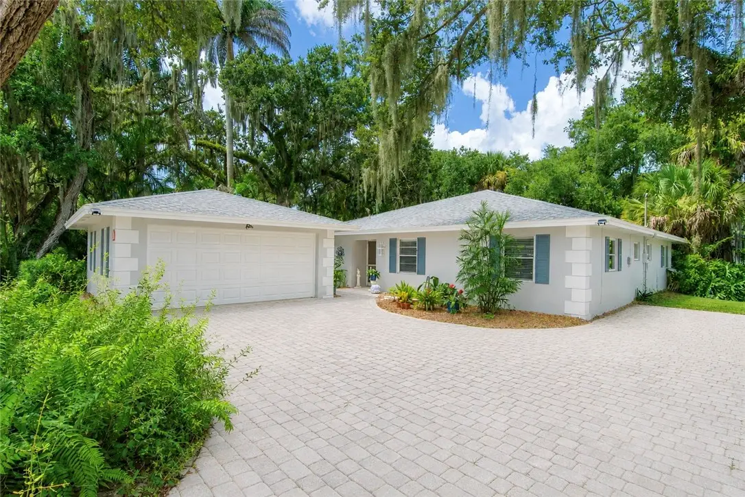 726 Royal Palm Place, Vero Beach, FL 32960 - #1