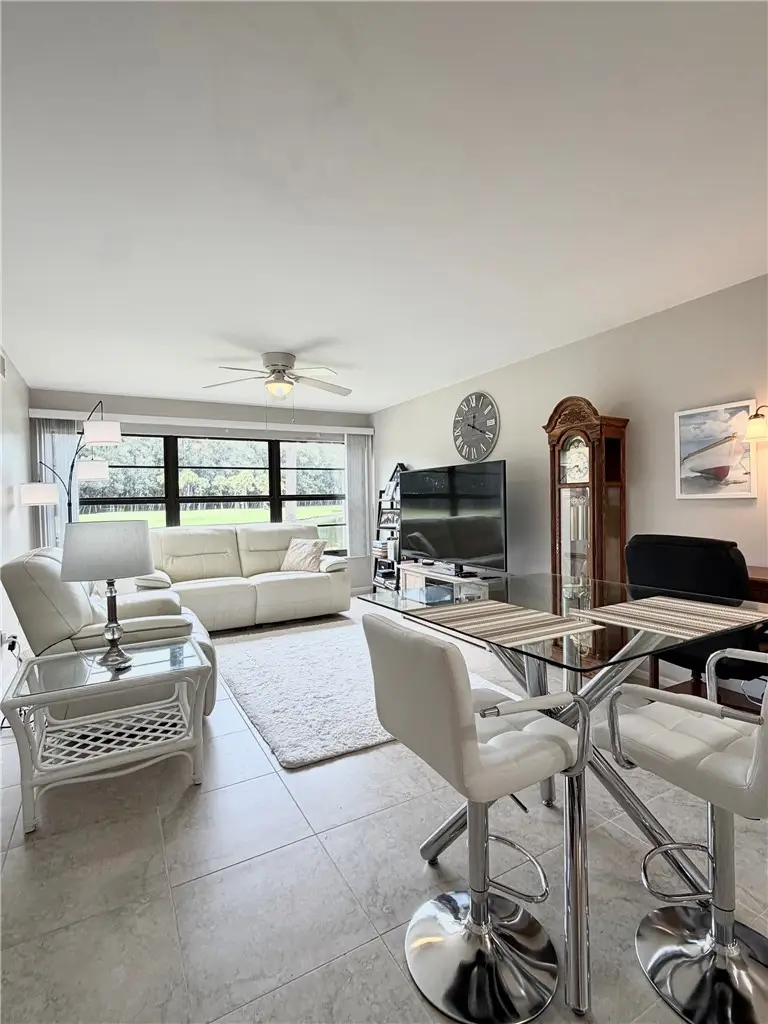 6 Plantation Drive #102, Vero Beach, FL 32966 - #3