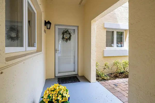 5085 Harmony Circle #104, Vero Beach, FL 32967