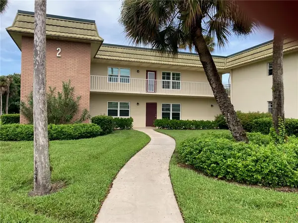 2 Vista Gardens Trail #106, Vero Beach, FL 32962