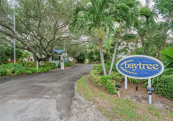 8444 Oceanside Drive #D12, Vero Beach, FL 32963