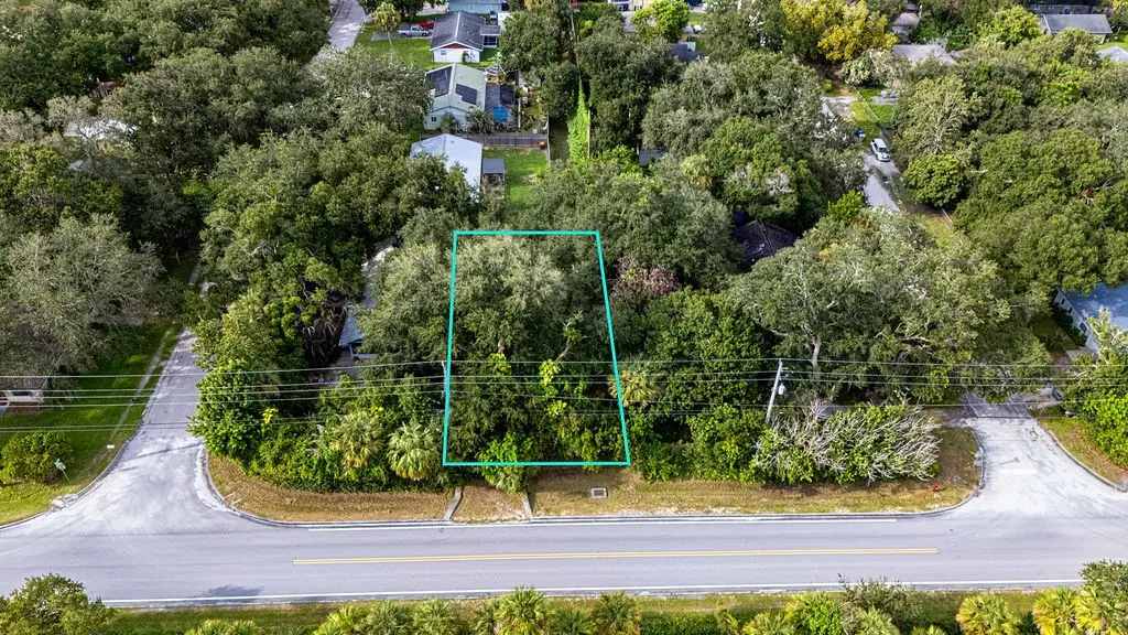 4740 1st Street Sw, Vero Beach, FL 32968 - #1