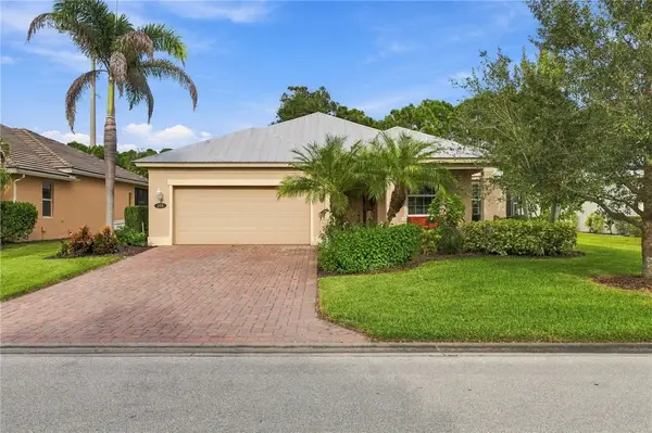 393 11th Square Sw, Vero Beach, FL 32962