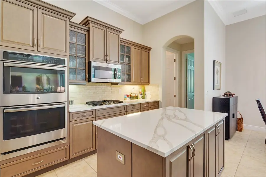 4205 Diamond Square, Vero Beach, FL 32967 - #3
