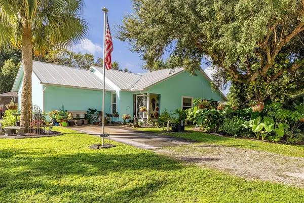 2585 85th Avenue, Vero Beach, FL 32966