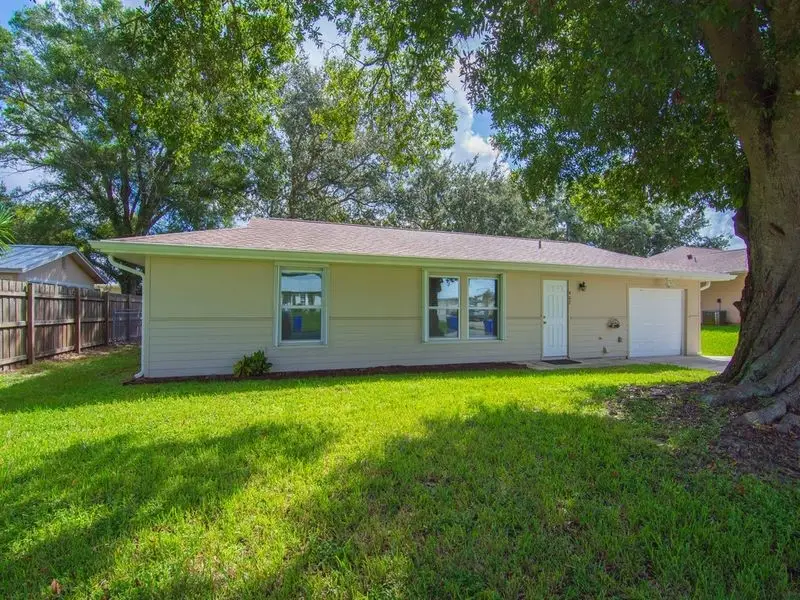 407 Easy Street, Sebastian, FL 32958 - #1