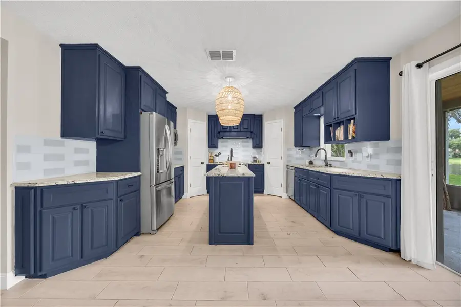 2566 12th Square Sw, Vero Beach, FL 32968 - #2