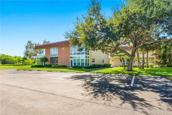 71 Royal Oak Court #204, Vero Beach, FL 32962