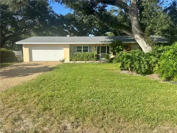 525 Gardenia Lane, Vero Beach, FL 32963
