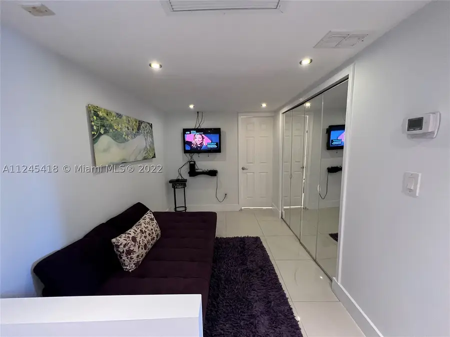5161 Collins #309, Miami Beach, FL 33140 - #3