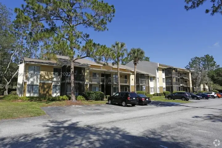 13389 Arbor Pointe #204, Tampa, FL 33617 - #2