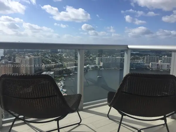 Address Withheld By Seller, Hallandale, FL 33009