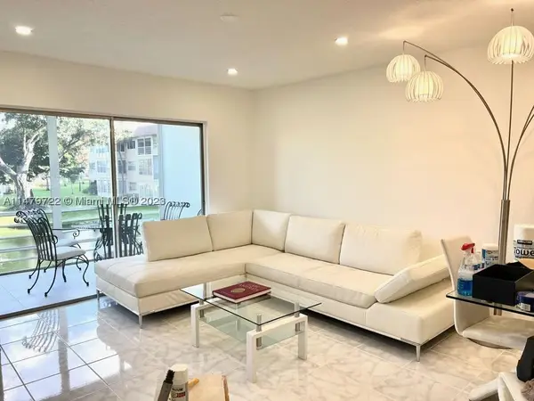 5051 W Oakland Park #204, Lauderdale Lakes, FL 33313