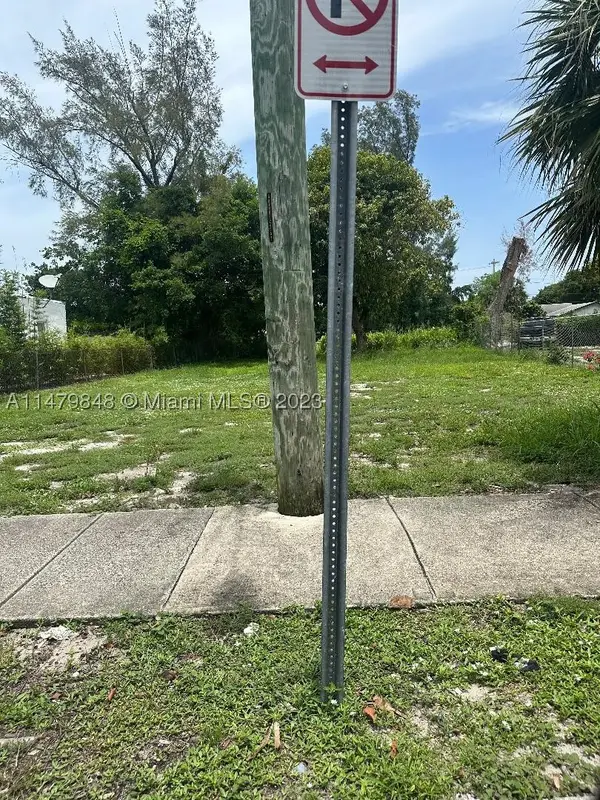 3508 Greenwood, West Palm Beach, FL 33407