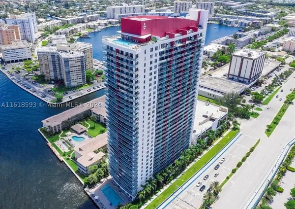 2602 E Hallandale Beach #R807, Hallandale, FL 33009