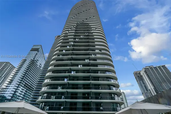 55 SW 9th #2108, Miami, FL 33130