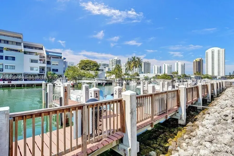 400 Kings Point #320, Sunny Isles Beach, FL 33160 - #3