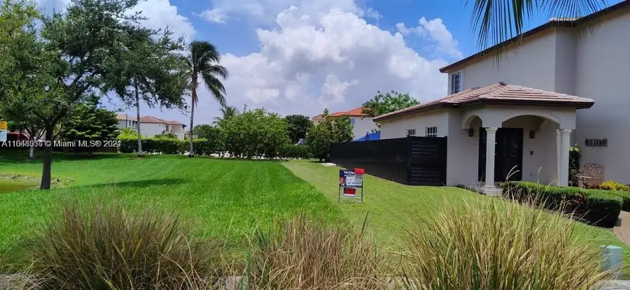 157th CT SW 65th, Miami, FL 33193 - #3