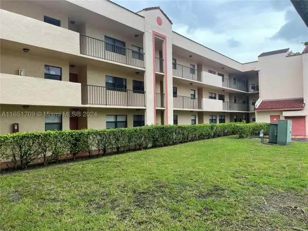 3252 Foxcroft #206, Miramar, FL 33025