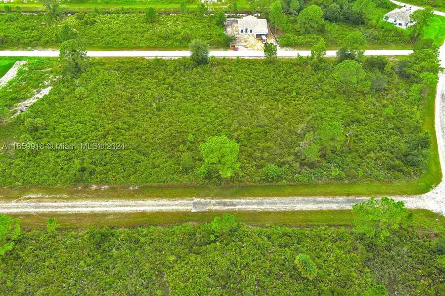 642 Vasser Ave S, Lehigh Acres, FL 33974 - #2