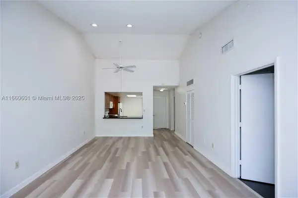 446 SW 113th #446, Pembroke Pines, FL 33025
