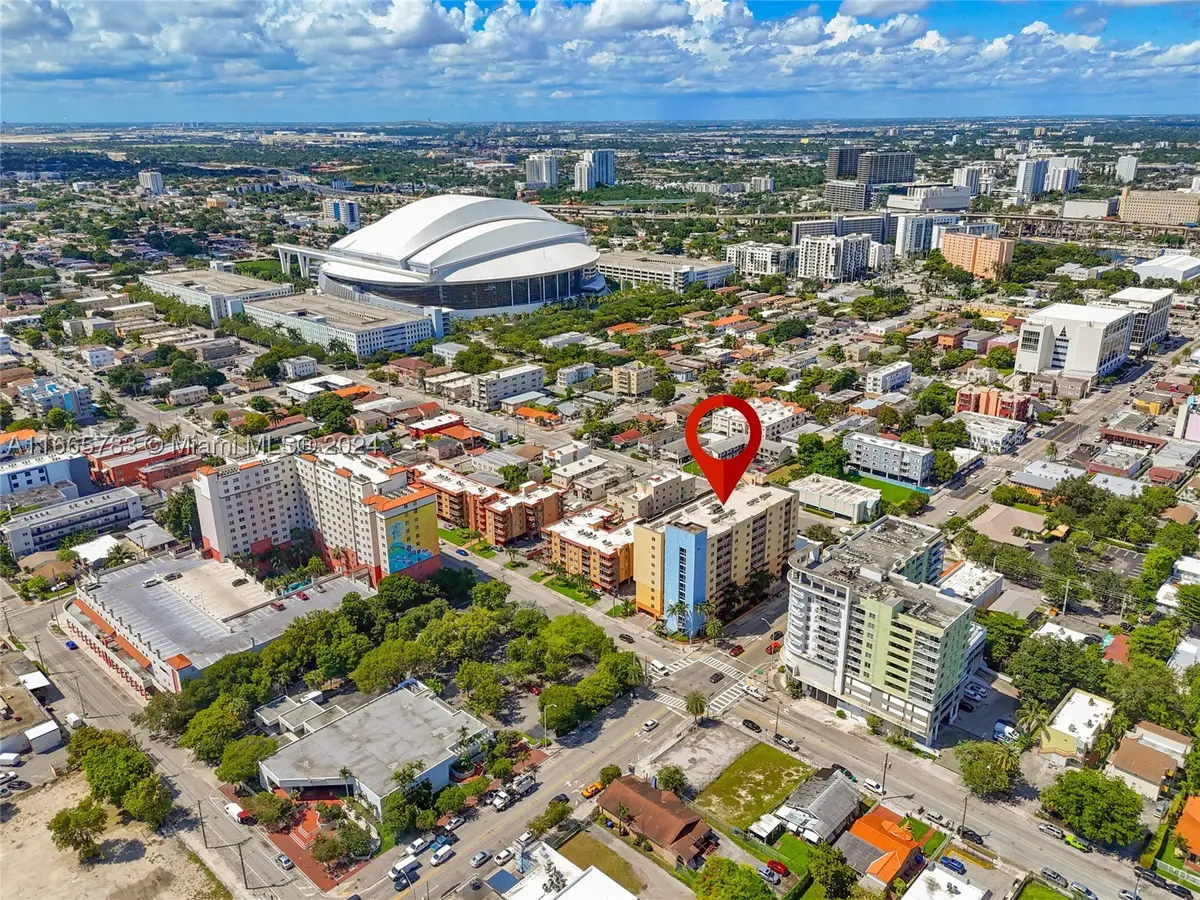 218 NW 12th #702, Miami, FL 33128 - #1