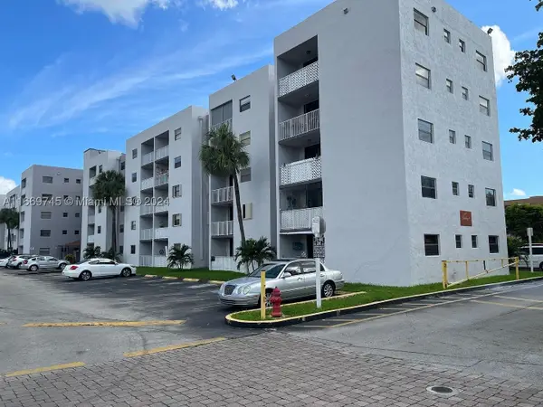 8075 NW 7th #109, Miami, FL 33126