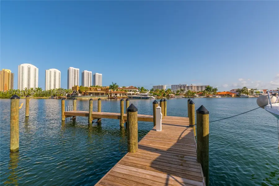 400 Sunny Isles, Sunny Isles Beach, FL 33160 - #2