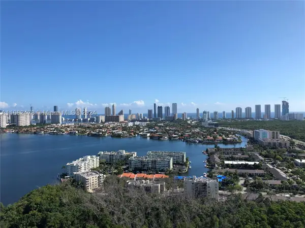 16385 Biscayne #2020, North Miami Beach, FL 33160