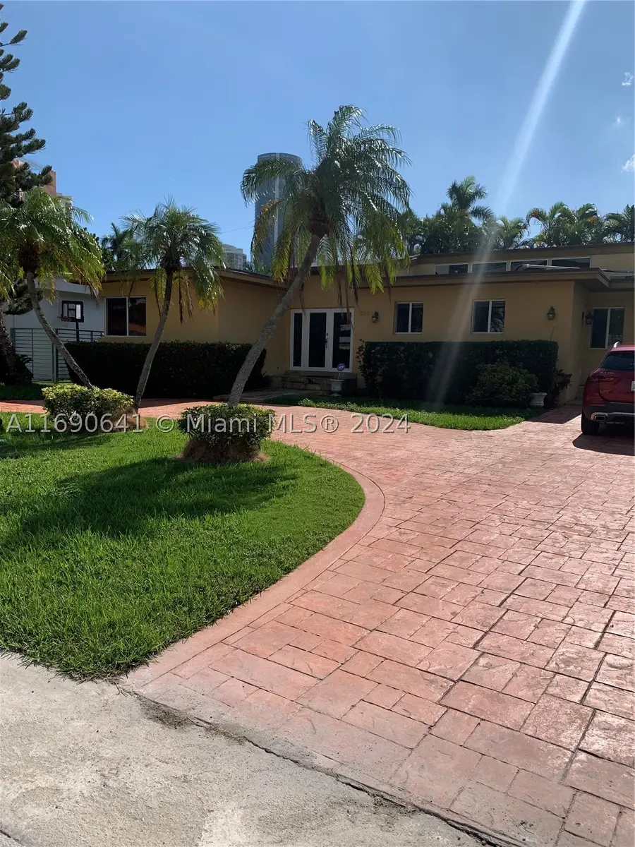 310 191st, Sunny Isles Beach, FL 33160 - #2