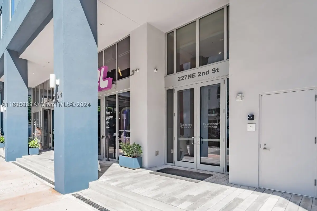 227 NE 2nd #2613, Miami, FL 33132 - #1