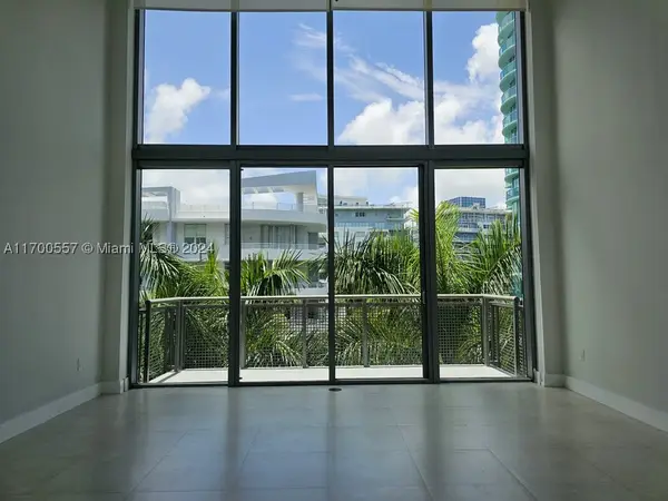 6000 Collins #528, Miami Beach, FL 33140