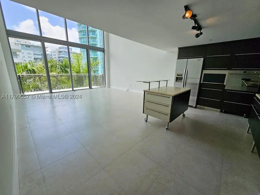6000 Collins #528, Miami Beach, FL 33140 - #2