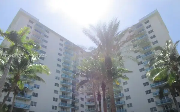 3801 S Ocean #8U, Hollywood, FL 33019