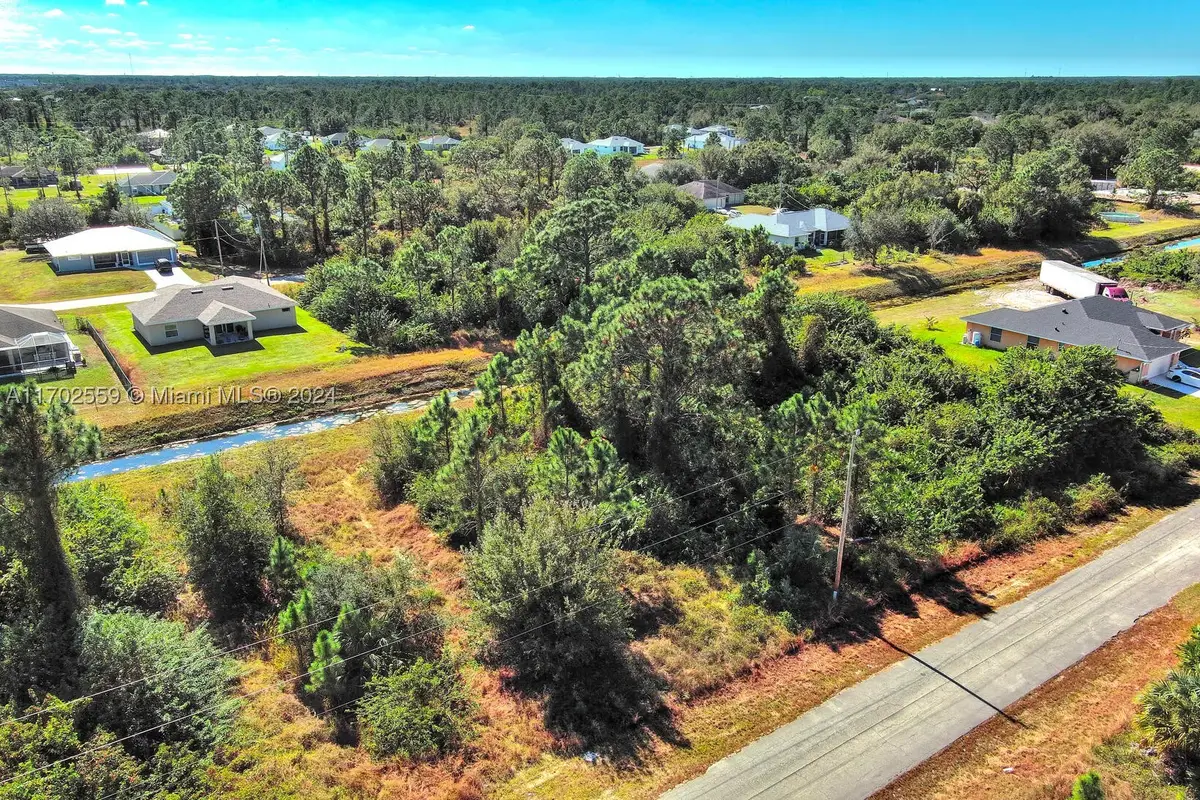 844 Carbon St E, Lehigh Acres, FL 33974 - #1