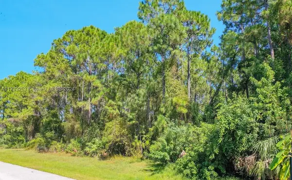 31 Karmain, North Port, FL 34288