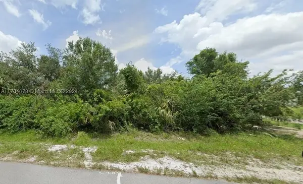 6008/6010 Lacota, Fort Myers, FL 33905