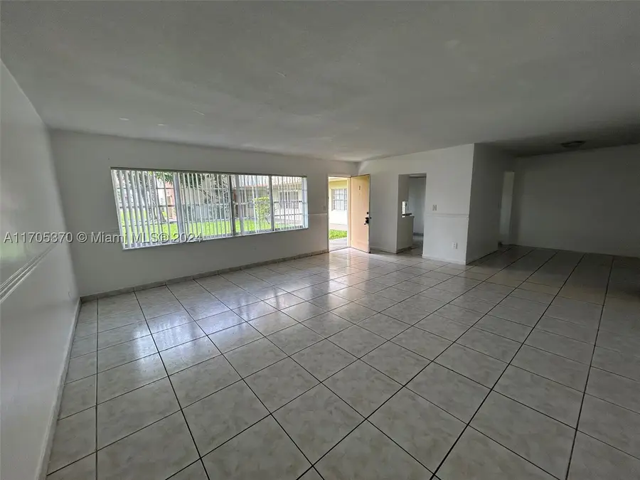 11855 NE 19th #8, North Miami, FL 33181 - #3
