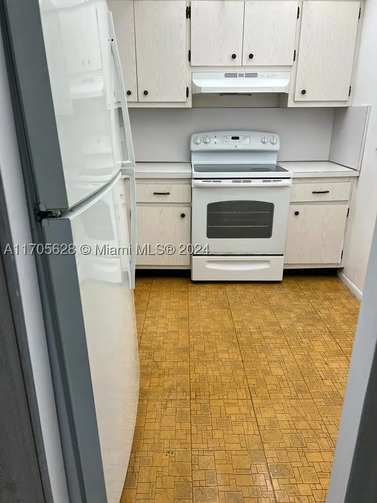 15600 NW 7th #821, Miami, FL 33169 - #3