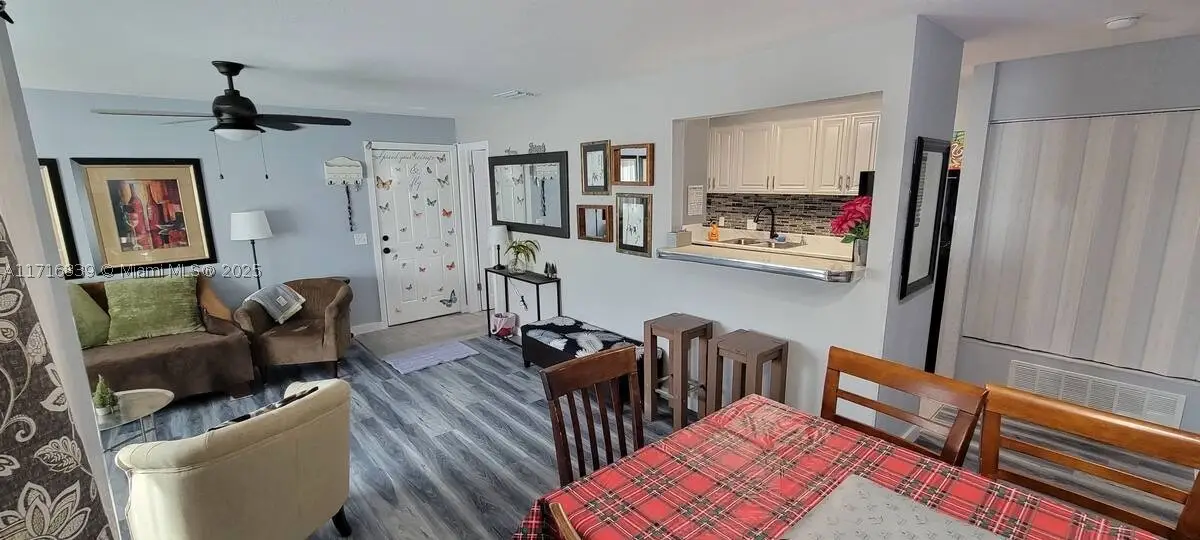 13285 Arbor Pointe, Tampa, FL 33617 - #1