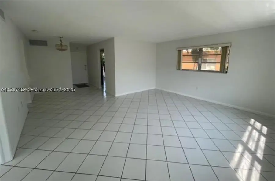1020 94th #203, Bay Harbor Islands, FL 33154 - #2