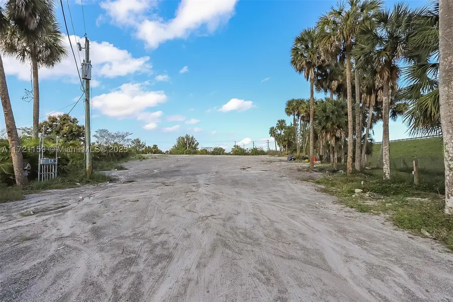 7601 Ellen, West Palm Beach, FL 33411 - #3
