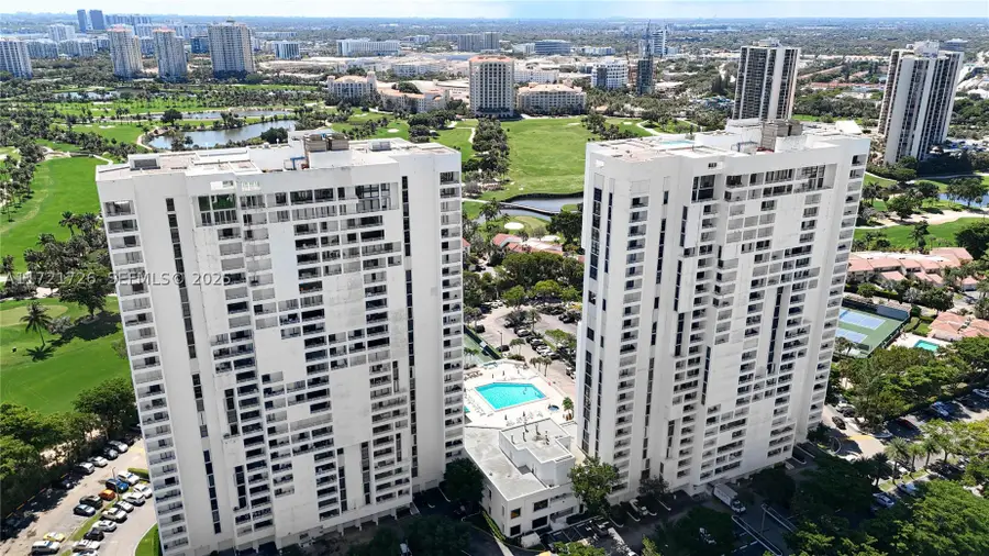20225 NE 34th #817, Aventura, FL 33180 - #2