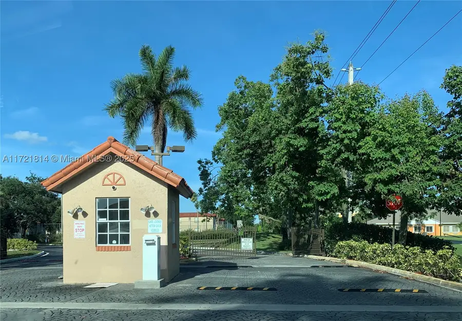 8710 SW 3rd #104, Pembroke Pines, FL 33025 - #3