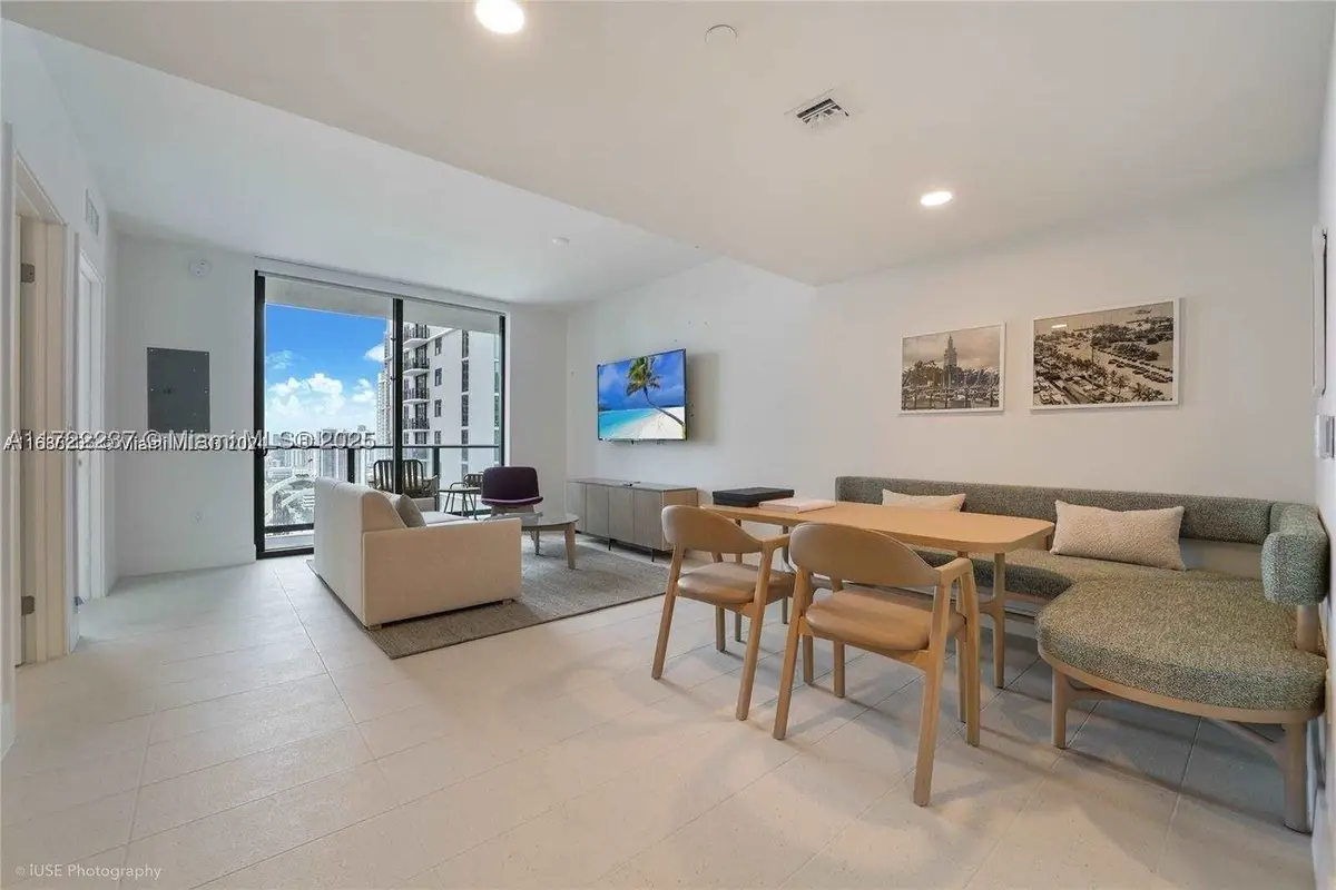 159 NE 6 #3913, Miami, FL 33132 - #1