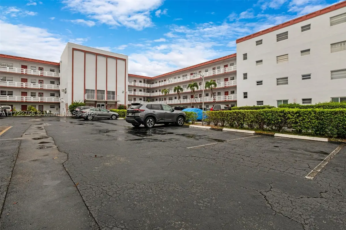 4000 NW 44th #205, Lauderdale Lakes, FL 33319 - #1