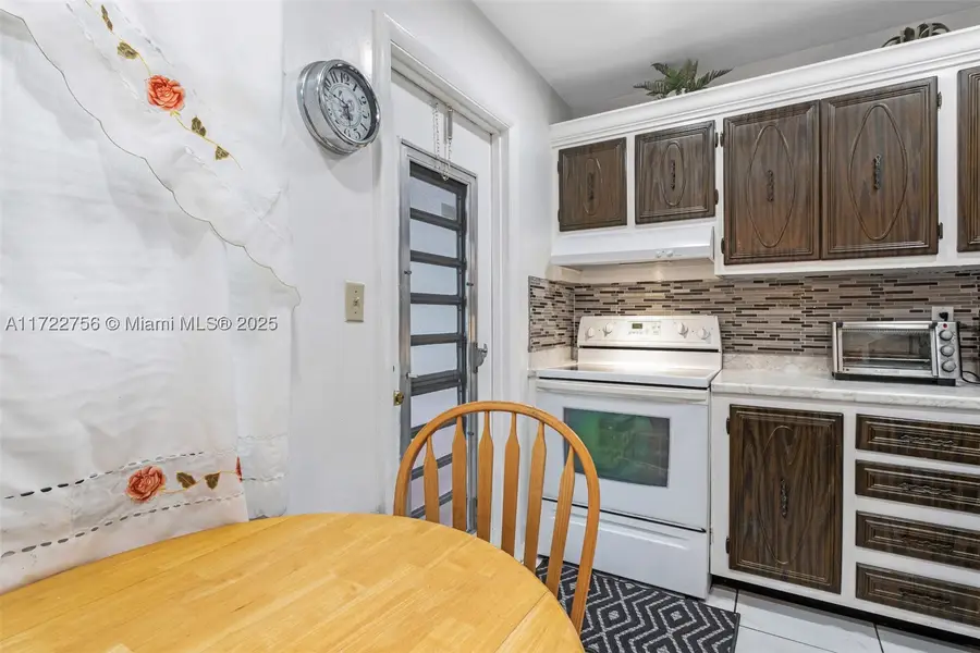 4000 NW 44th #205, Lauderdale Lakes, FL 33319 - #3