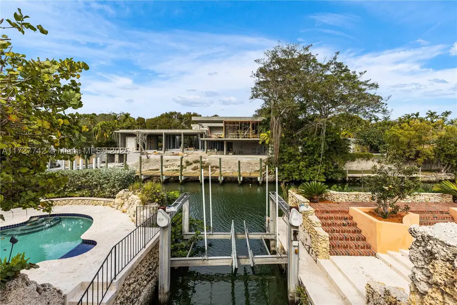 1181 S Alhambra, Coral Gables, FL 33146 - #3
